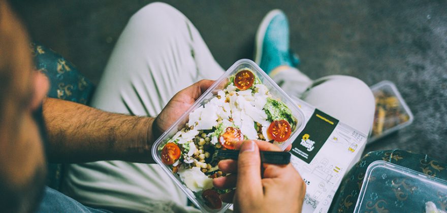 Colaboradores querem retomar convívio na hora de almoço, afirma inquérito