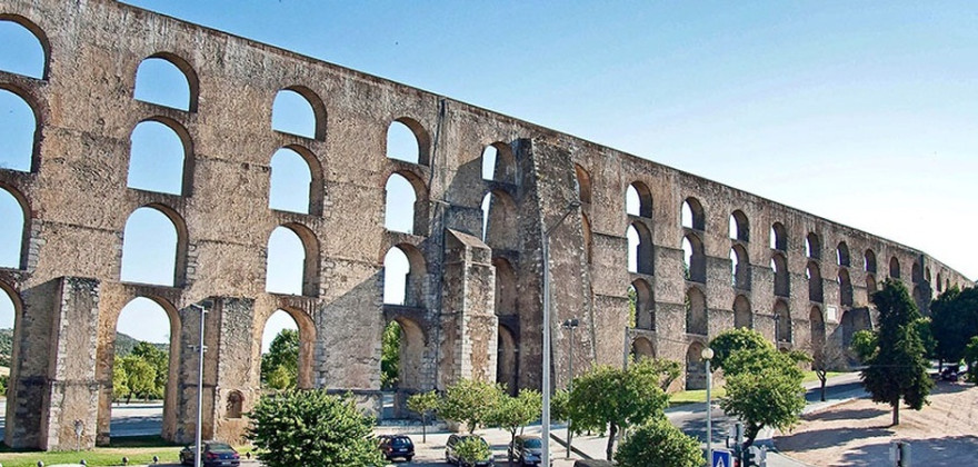 Évora