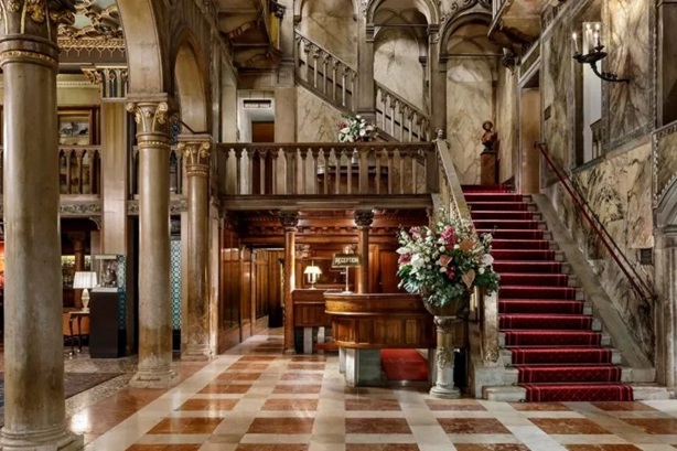 Hotel Daniel, a Four Seasons Hotel